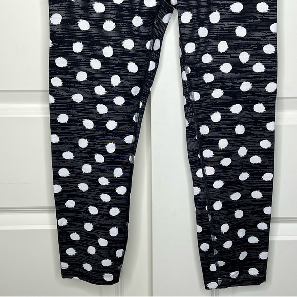 Outdoor Voices Polka Dot Leggings Small Crop TechSweat 3/4 Flex black white - Picture 6 of 13